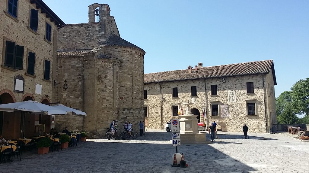 San Leo - Fort op rots