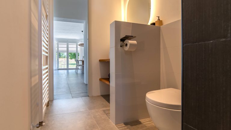 vakantiehuis-le-marche-badkamer-italie-comfortabel